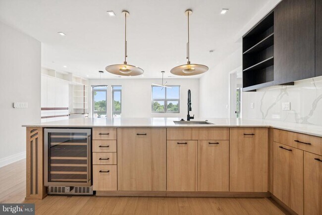 Photo - 900 11th St SE Unit 309