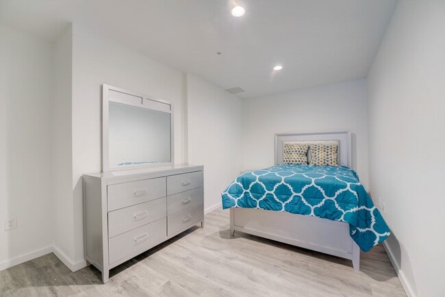 Lofts at 629 Euclid