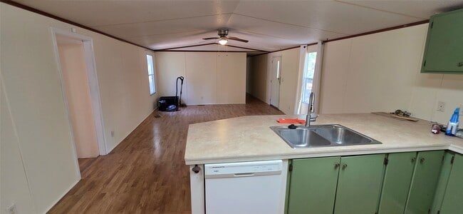 13919 Cecala Dr