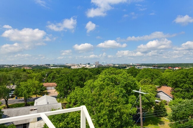 Photo - 2205 W Parmer Lane