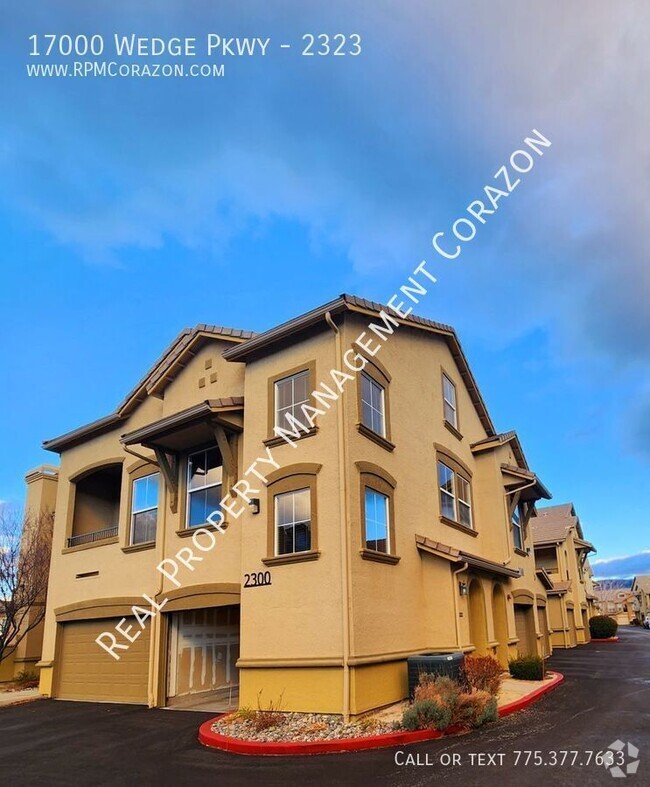 Building Photo - 2 Bed, 2 Bath with loft in Fallen Leaf Com...