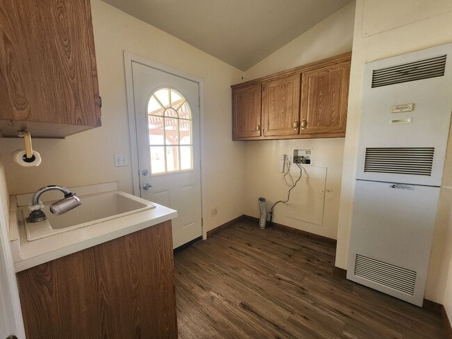 Photo - Family Home on 4 acres close to schools
