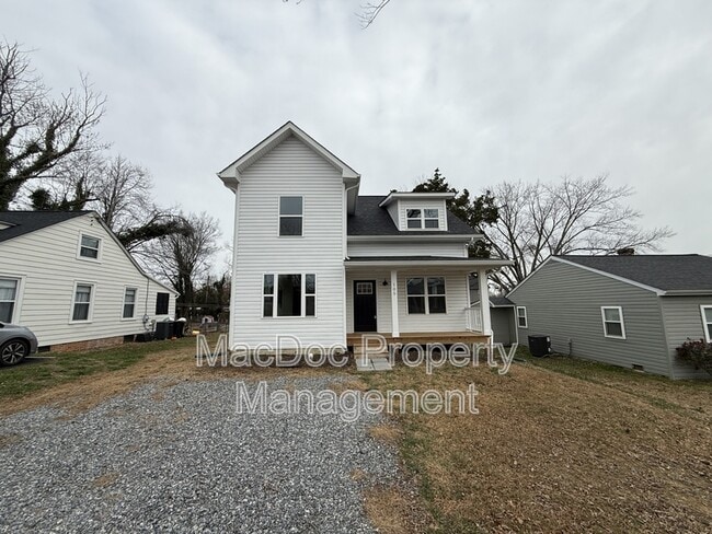 Building Photo - 105 Hillcrest Dr