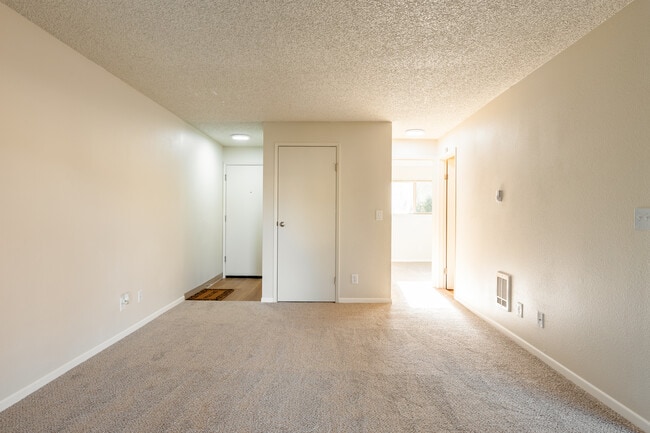 Spanish Hills Apartments