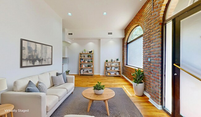 Photo - 436 Graham Ave Unidad 1A