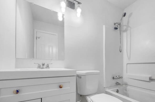 Photo - 4913 Belmont Rd