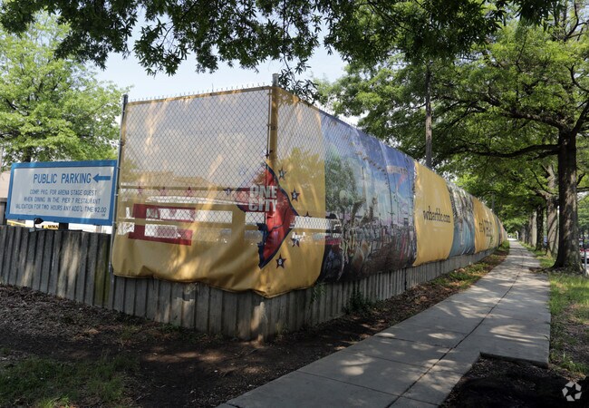 Photo - 625 Water St SW