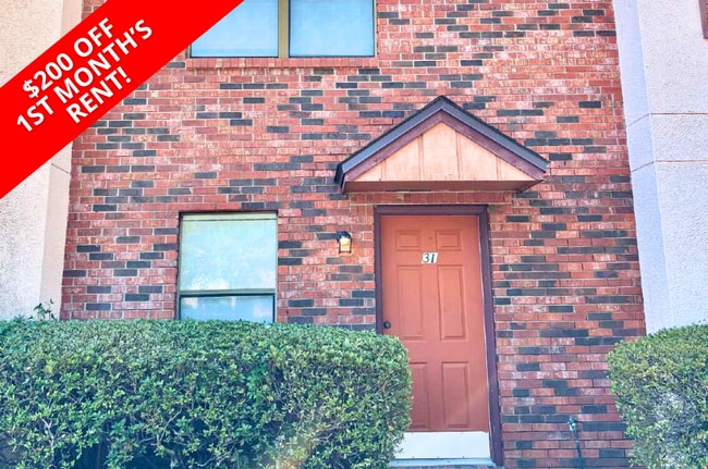 Building Photo - 696 Tyner St Unit 31