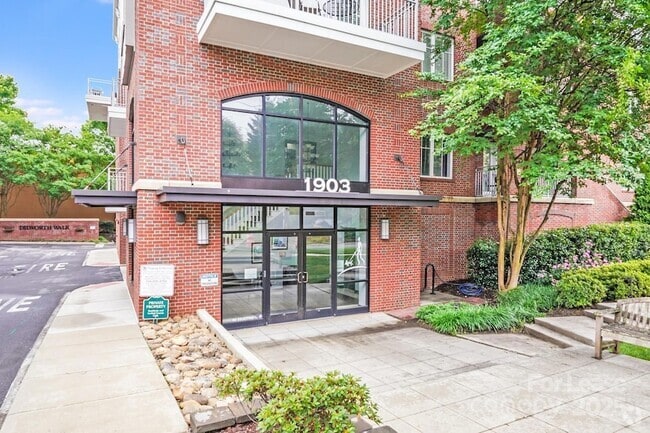 Building Photo - 1903 Kenilworth Ave Unit 109 Rental
