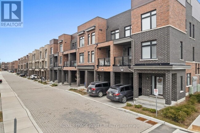 Photo - 1865 Pickering Pkwy