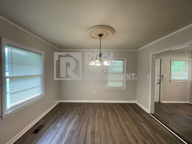 Photo - 5351 Finsbury Dr