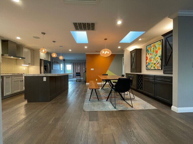 619 Santa Florita Ave