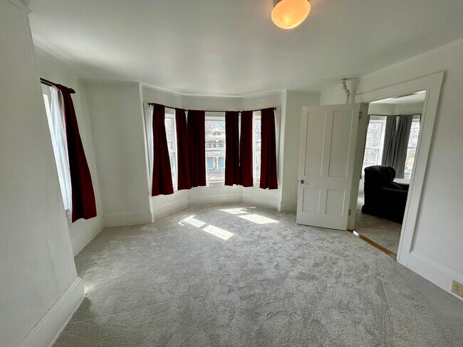 Photo - 61 Silver St Unidad B