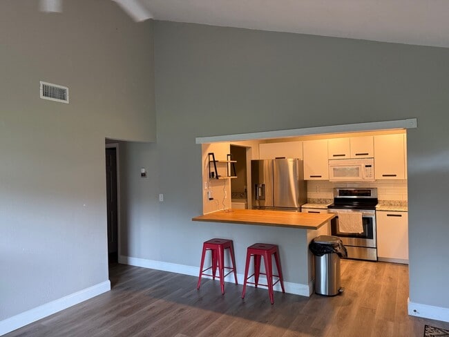 Photo - 2932 Eastwood Dr Unidad A