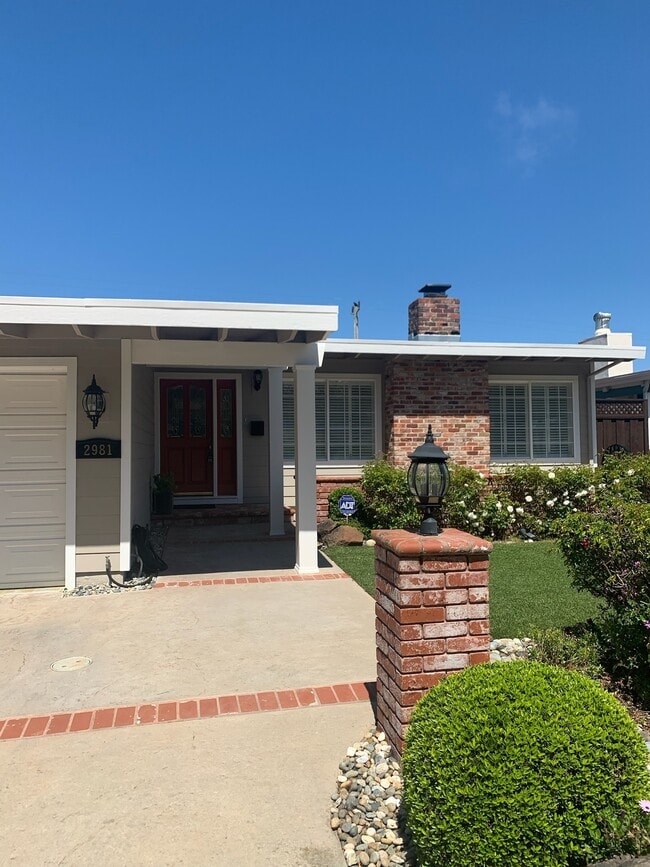 Photo - 2981 Crestmoor Dr