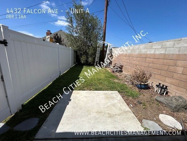 4432 Falcon Ave Unidad A