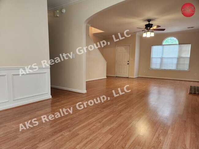 Photo - 2460 Mountain Dr