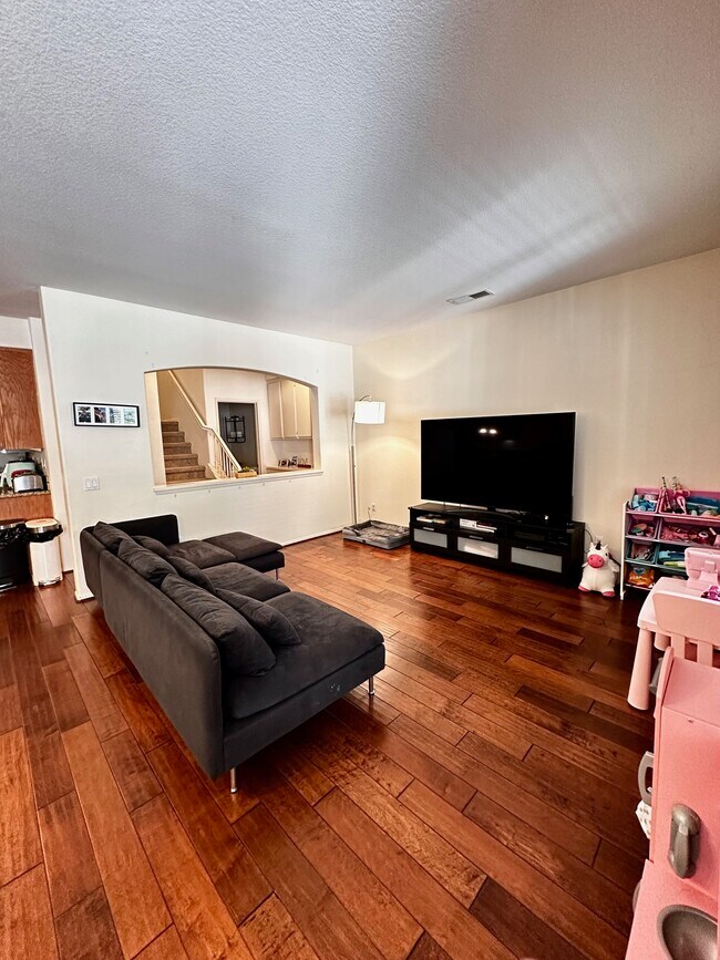 Photo - 1444 Canvas Dr