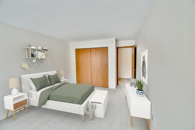 Photo - Hazeltine Shores