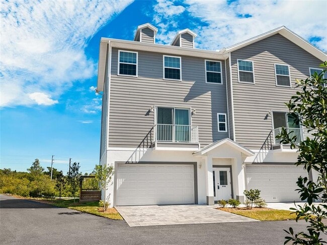 Building Photo - 5730 Biscayne Ct