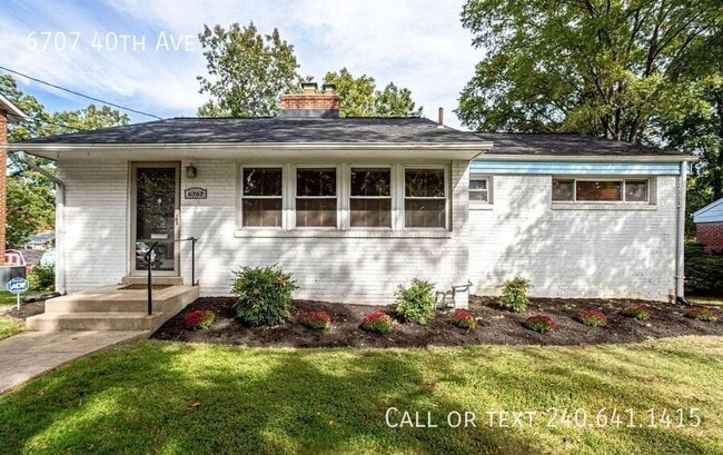 Building Photo - 6707 40th Ave