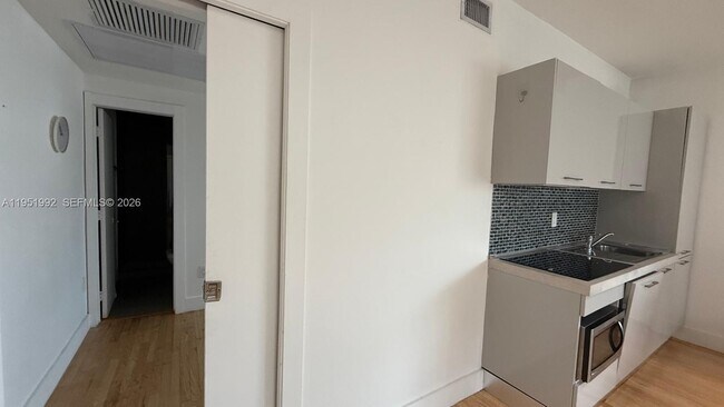 Photo - 600 15th St Unidad 9