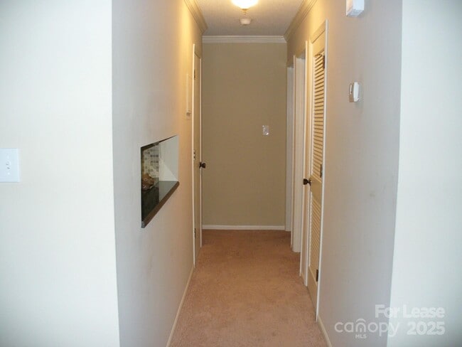 Photo - 241 Country Club Dr NE