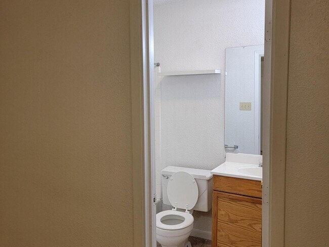 Photo - 904 S 13th St
