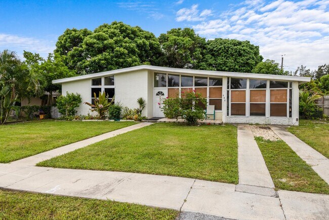 642 W Ocean Ave