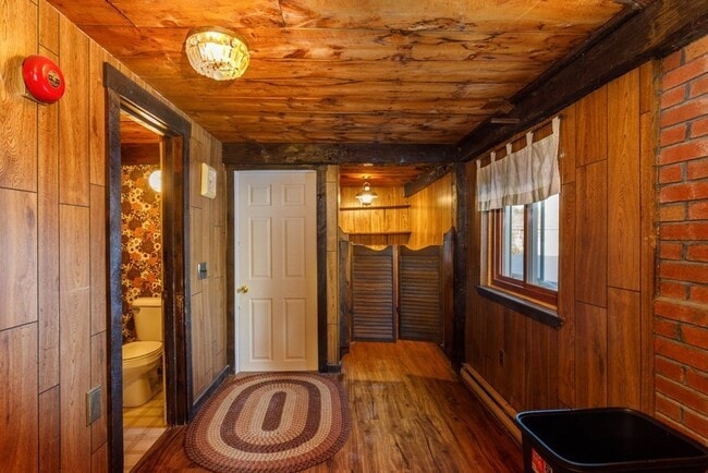 Photo - 385 E Broadway Unit 1