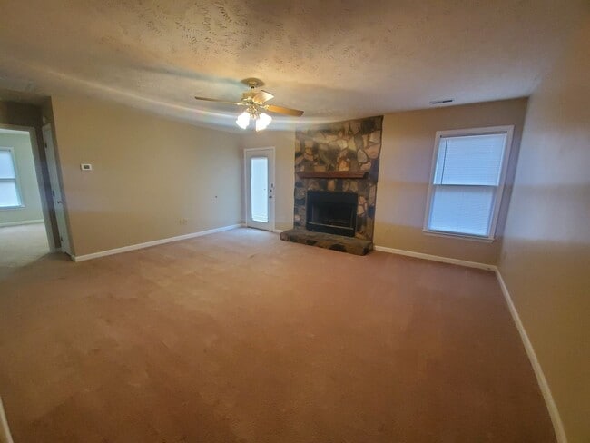 Photo - 909 Benevente Loop