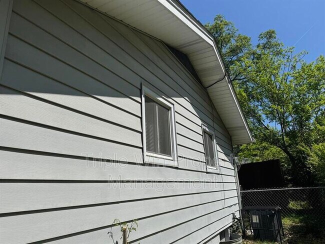 Photo - 48 Wayside Dr