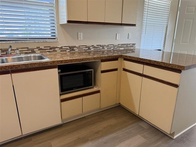 Photo - 177 W Cowles St