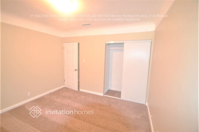 Photo - 7108 Heliotrope Ave