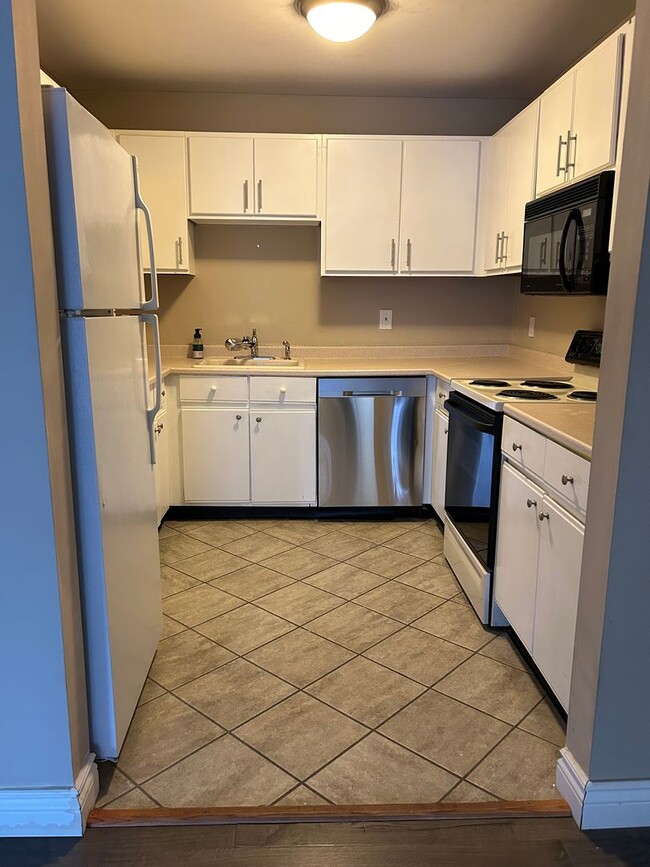 Large 2 Bed 1.5 Bath in Lowell! - Large 2 Bed 1.5 Bath in Lowell! Casa