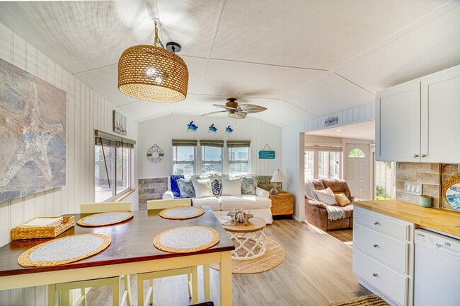 Photo - 1161 Nettles Blvd Unit ID1383704P