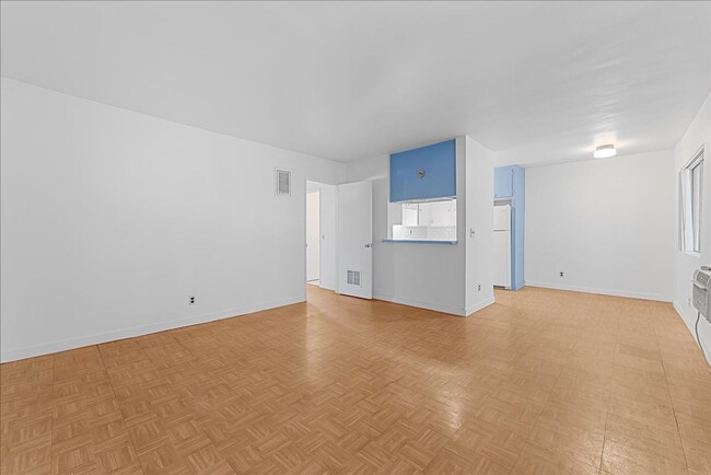 Photo - 4909 Sycamore Terrace Apartment Unit 15