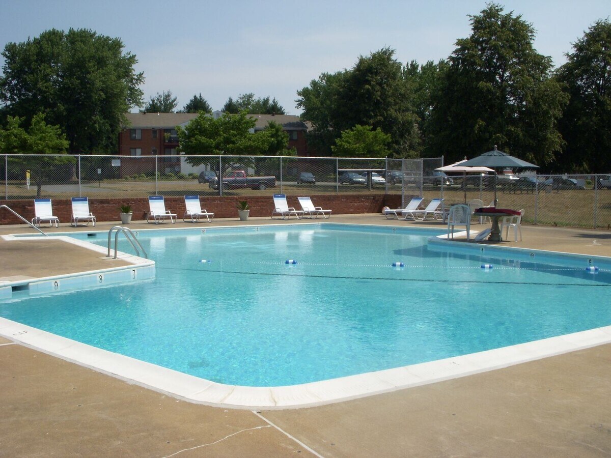 Photo - 125 Clubhouse Dr SW