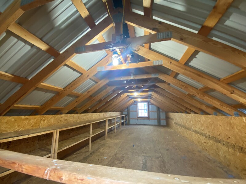 Photo - 672 Bloom St