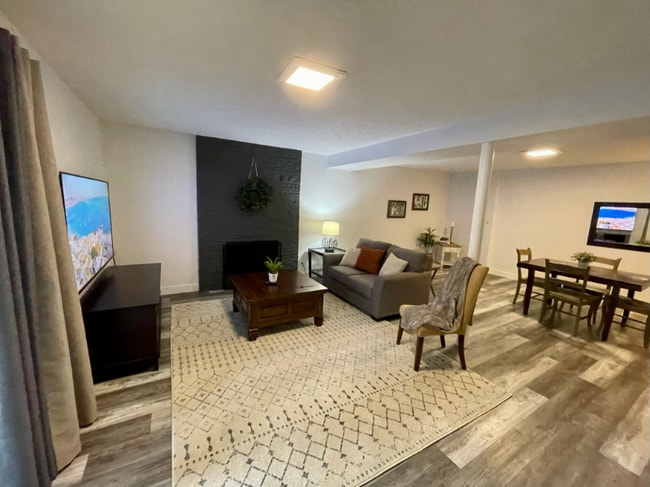 Photo - 9515 SW Edgewood St