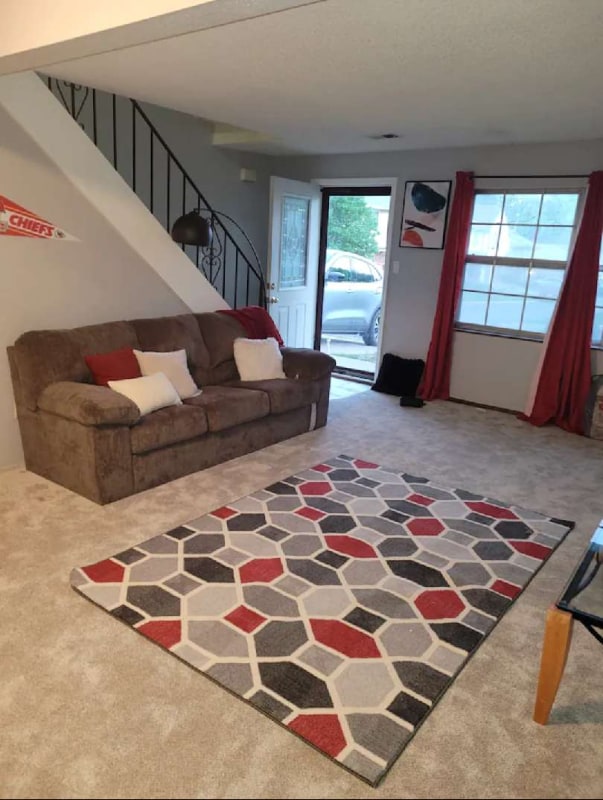 Photo - 4005 Hedges Ave