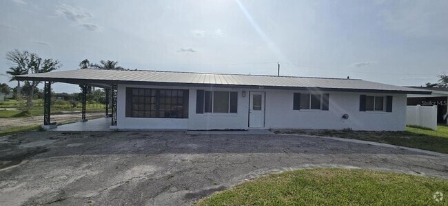Building Photo - 3413 Areca St Rental