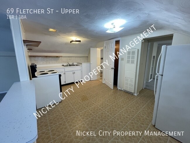 Photo - 69 Fletcher St Unit Upper