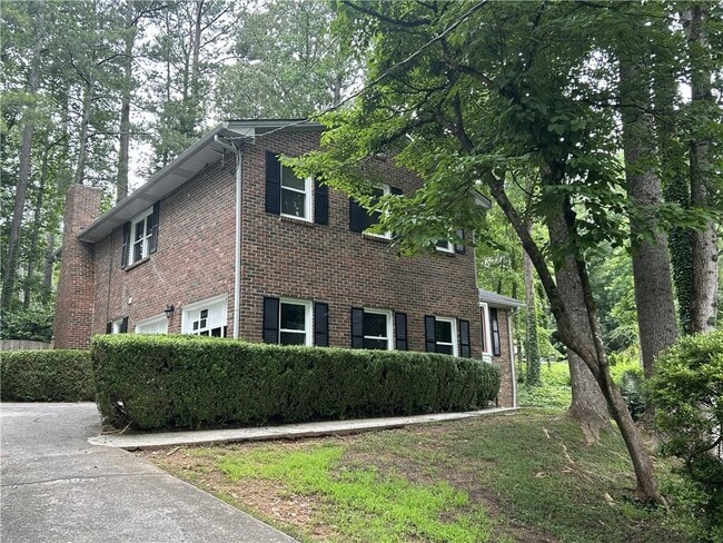 2271 Fox Hound Pkwy