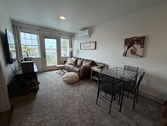 5 W Dane St Unit 7