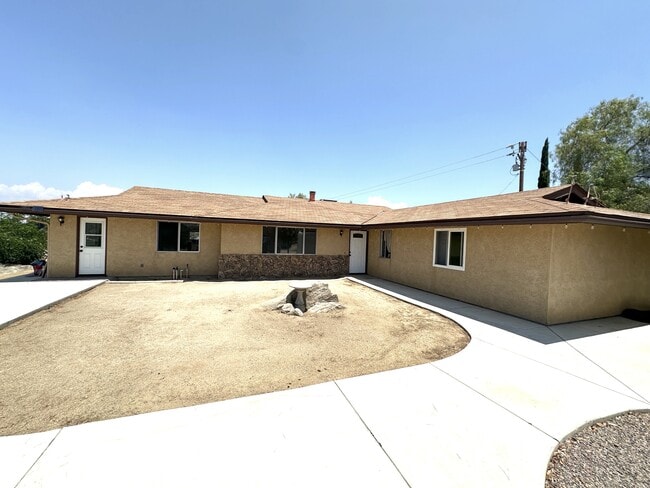 Photo - 27289 San Jacinto St House