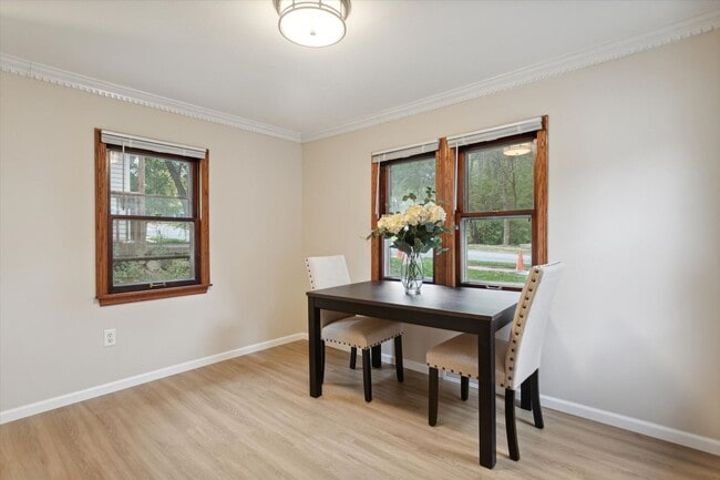 Photo - 2107 Schlimgen Ave