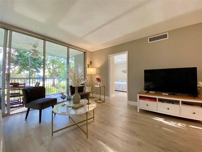 Photo - 3010 N Course Dr Unit 209