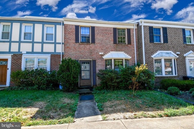 Building Photo - 9619 Nonquitt Dr Rental