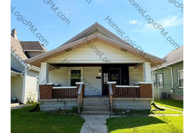 Building Photo - EAST SIDE UPDATED 3 BEDROOM CRAFTSMAN STYLE HOME AVAILABLE NOW!